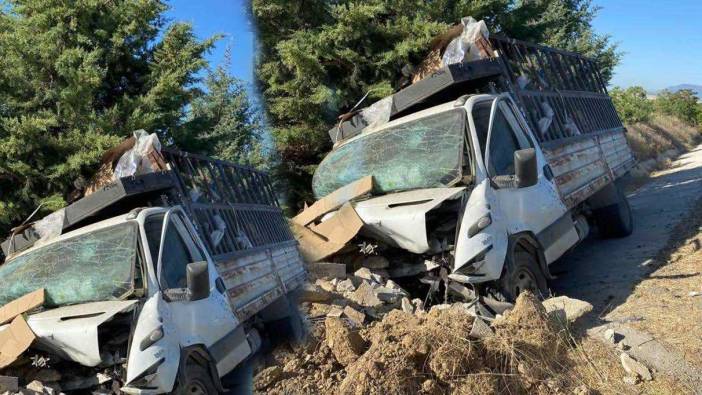 Afyonkarahisar'da kamyonetin refüje çarpması sonucu bir kişi öldü