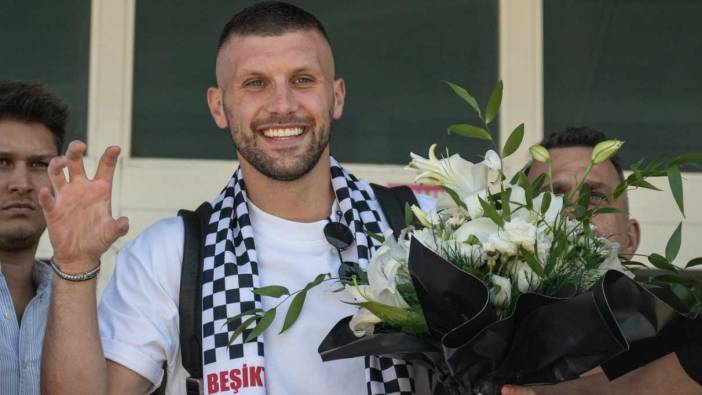 Beşiktaş Ante Rebic'i KAP'a bildirdi