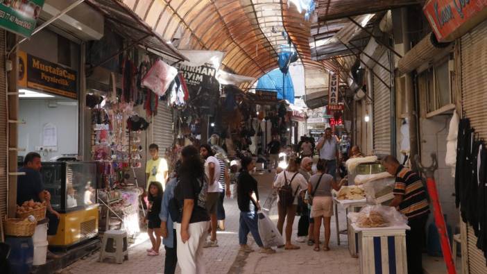 Antakya'nın kalbi tarihi Uzun Çarşı esnafı ihtişamları günlerine dönüyor