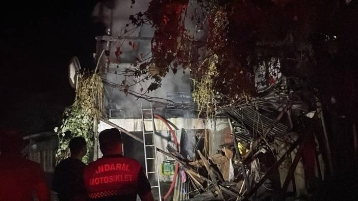 Bolu'da çıkan yangında yayla evi kullanılamaz hale geldi