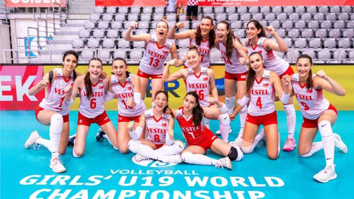 19 Yaş Altı Kız Voleybol Milli Takımı kayıpsız gidiyor