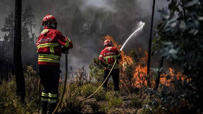 İtalya’nın Sardunya Adası’nda yangın: 4 kişi yaralandı, 600 kişi tahliye edildi