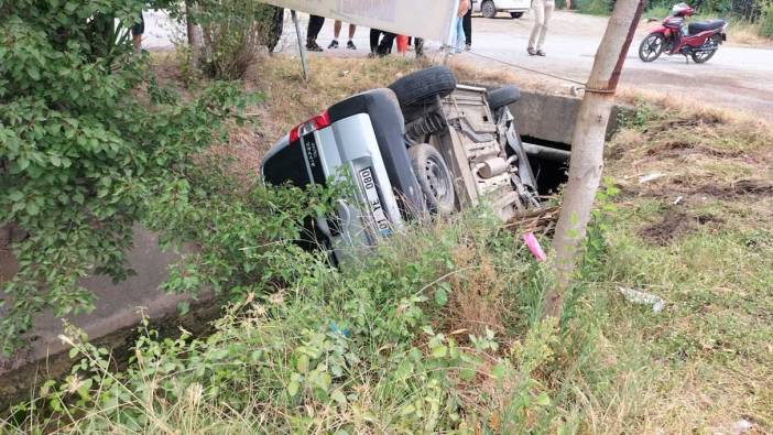 Kaza sonrası kanala otomobilde 2 kişi yaralandı