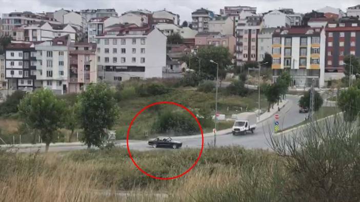 Arnavutköy'de yolu kapattı: Drift attı