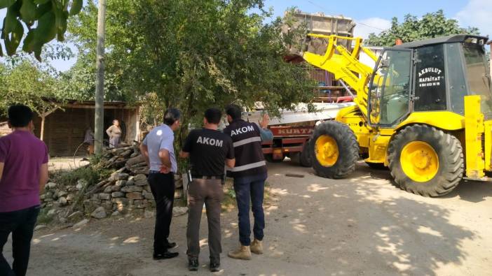 Deprem bölgesi Kozan'da çalışmalar sürüyor