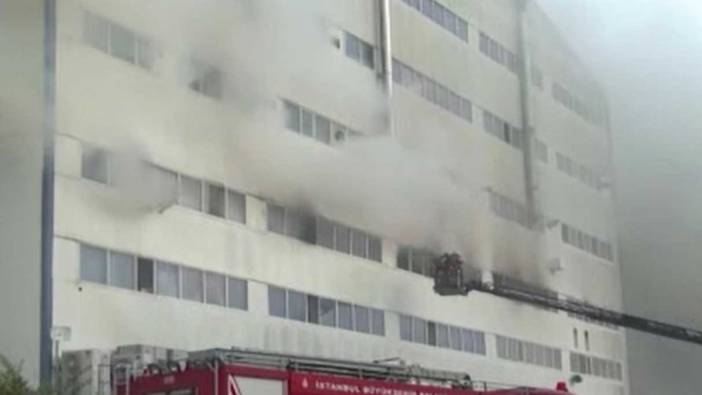 Arnavutköy’deki cam üretim tesisinde yangın!