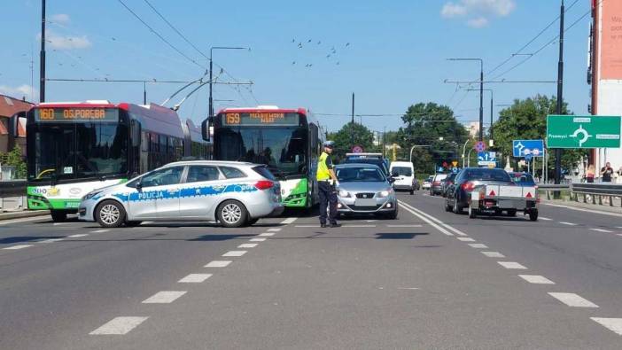 Polonya'da bomba alarmı: 14 bin kişi tahliye edildi