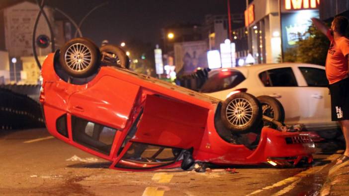 Takla atan otomobili bırakıp kaçtı