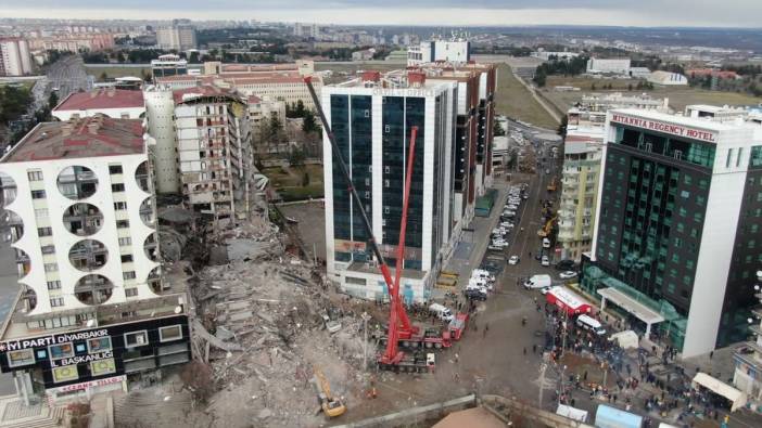 Depremde yıkılan binaya 6 ay sonra fatura geldi!