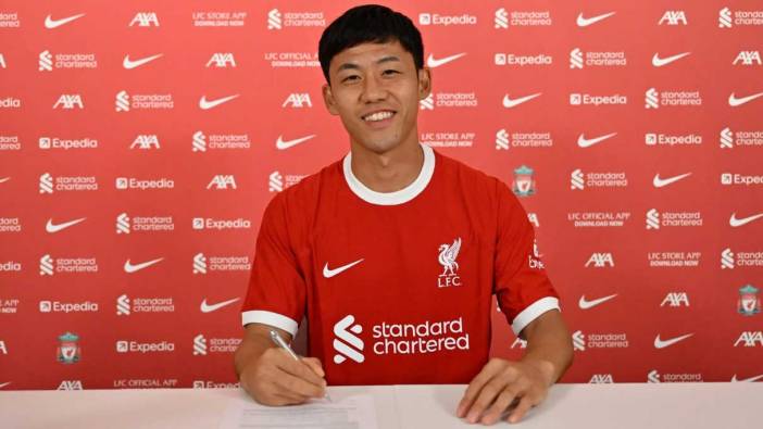 Liverpool Japon orta sahayı renklerine bağladı