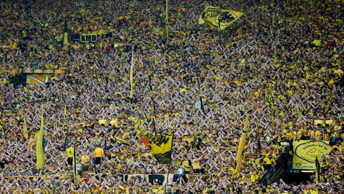 Borussia Dortmund 3 puanı tek golle aldı