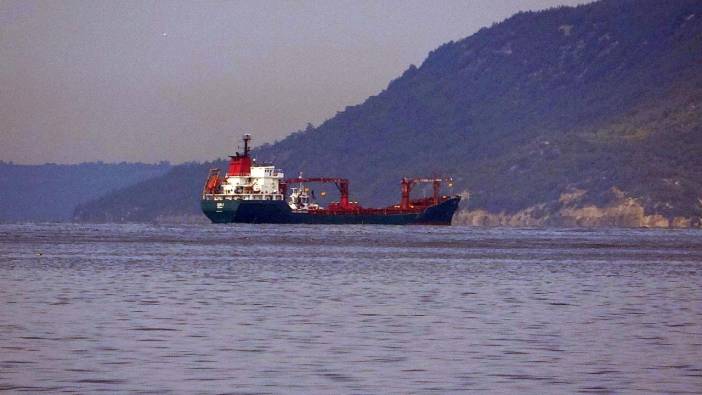 Çanakkale Boğazı gemi trafiğine tek yönlü açıldı