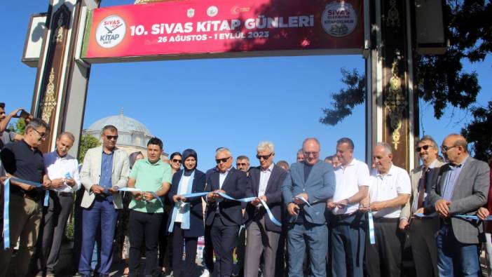 Sivas Kitap Fuarı kapılarını açtı: Aşık Veysel ayrıntısı ortaya çıktı