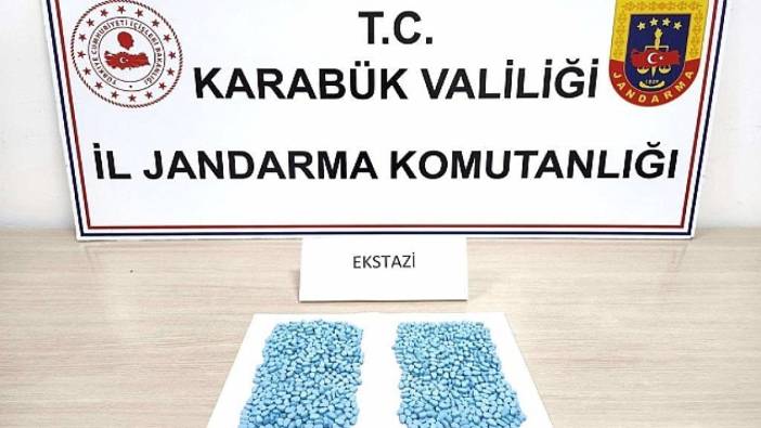 Karabük'te 2 bin 125 adet uyuşturucu hap ele geçirildi