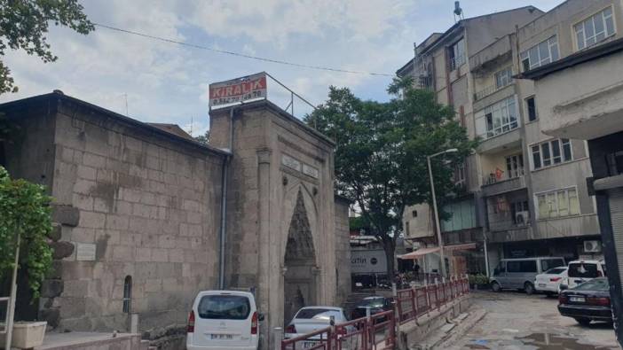 Kayseri'de tarihi medrese kiralık: Sahibi şartını duyurdu!