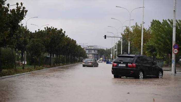 Yunanistan'daki sellerde can kaybı 4'e yükseldi