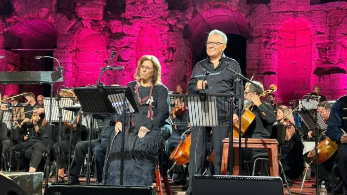 Zülfü Livaneli ile Yunan sanatçı Maria Faranduri Atina'da konser verdi