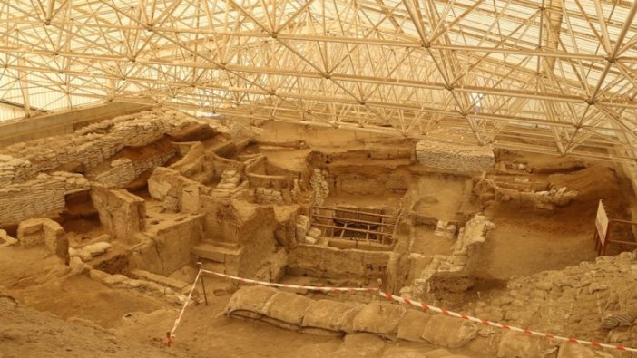 Çatalhöyük'ü kazdıkça tarih fışkırıyor