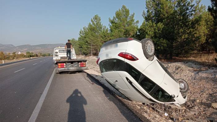 Burdur’da kontrolden çıkan otomobil takla attı: 1 yaralı