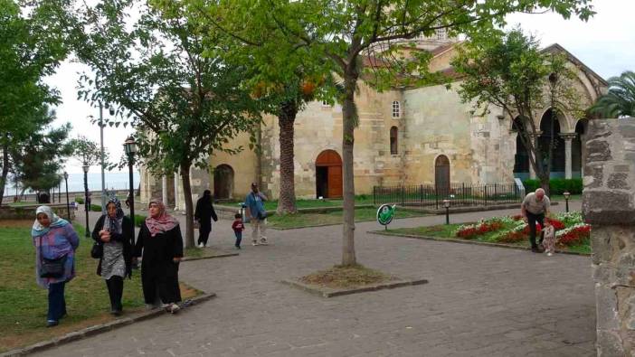 Arap turistler ülkelerine dönünce turizm sektörü düşüşe geçti