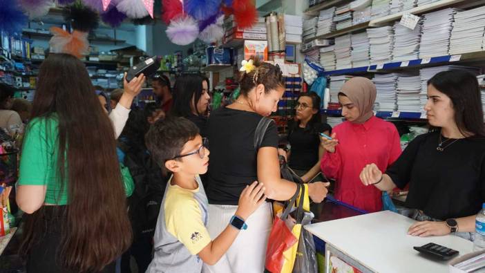 Okullar açıldı, kırtasiyelerde hareketlilik arttı