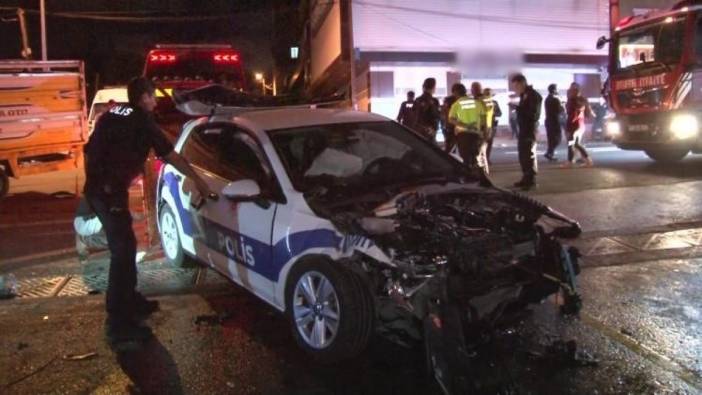 Polis aracı ile kamyonet kafa kafaya çarpıştı