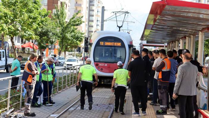 Ücretsiz binmek istediği tramvay sonu oldu