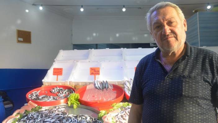 Hamsideki bolluk fiyata yansıdı: Vatandaş akın etti