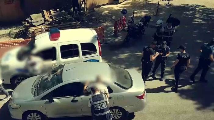 Gaziantep'in tarihi mahallesinde huzur güven uygulaması: 3 gözaltı