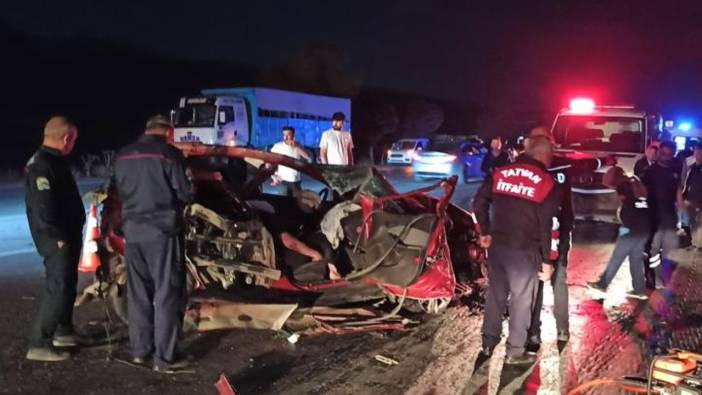 Tatvan'da zincirleme trafik kazası: 1 ölü, 4 yaralı