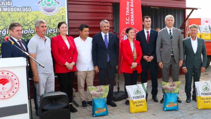 Edirne’de hibeli kanola tohumu dağıtım töreni