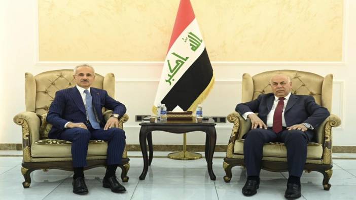 Ulaştırma ve Altyapı Bakanı Uraloğlu, Irak Kültür Bakanı Fekkak ile görüştü