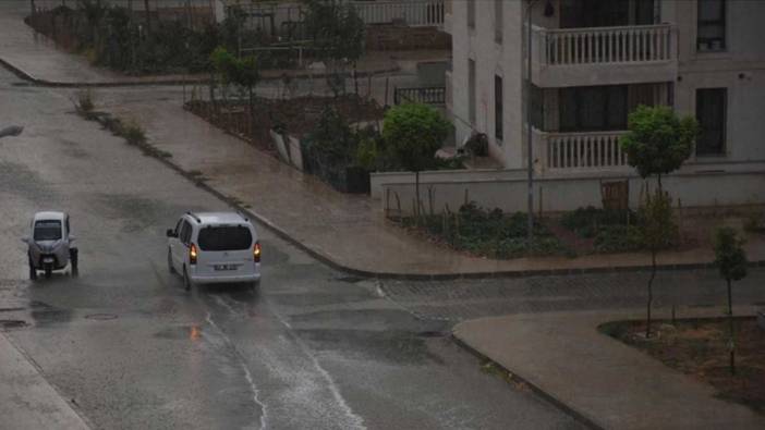 Doğu ve Güneydoğu Anadolu Bölgesi için kuvvetli sağanak uyarısı