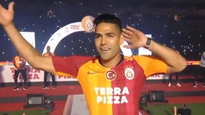 Galatasaray'da yeni transferler imzaladı