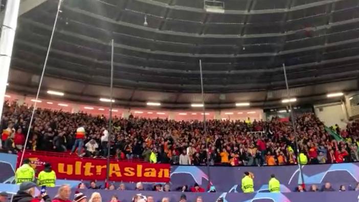 Galatasaray taraftarları takımını yalnız bırakmadı