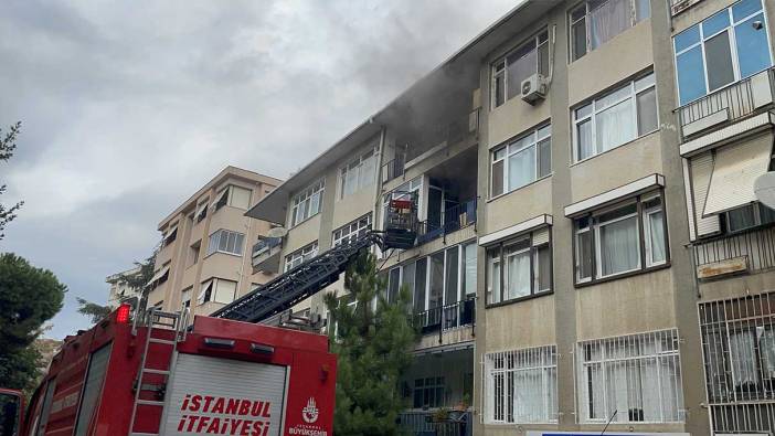 Kadıköy'de korkutan yangın!