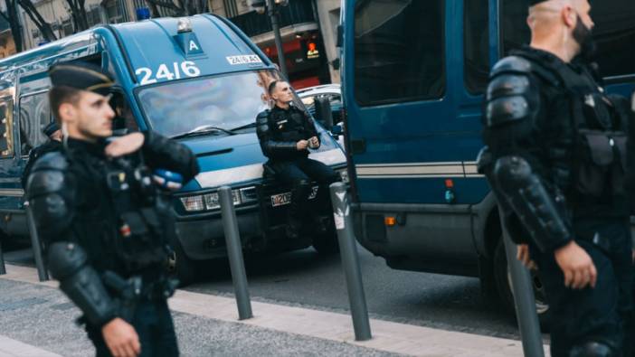 Fransa’daki asılsız bomba ihbarı nedeniyle 16 yaşındaki çocuk gözaltına alındı