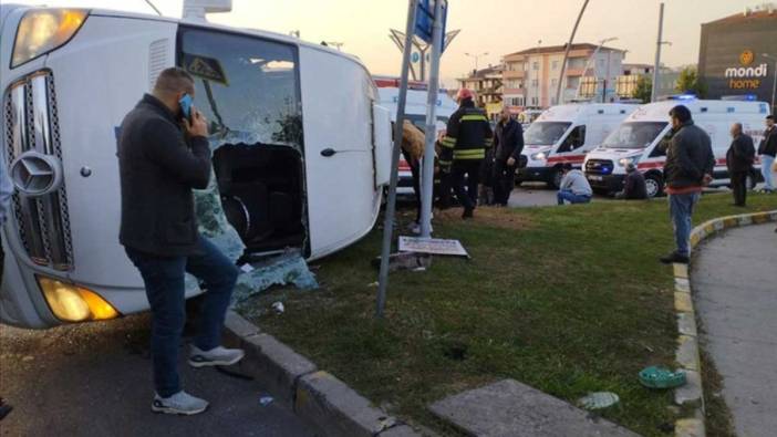 Kocaeli'de işçi servisi ile halk otobüsü çarpıştı: 11 yaralı