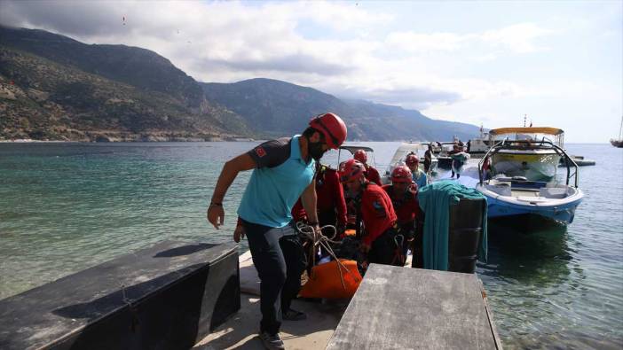 Fethiye’de kayalıklara düşen İngiliz paraşüt pilotu öldü!