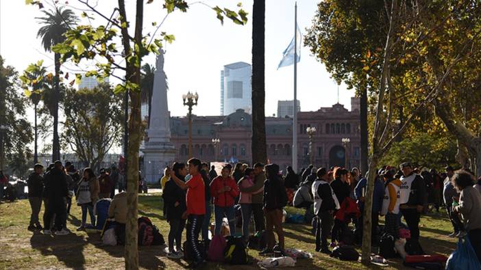 Arjantin'de halk, "ekonomik krizin gölgesinde" yeni devlet başkanını seçecek