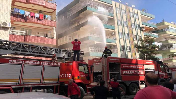 Şanlıurfa'da yangın! 3 kişi dumandan etkilendi