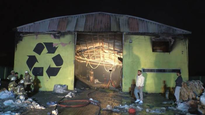 Silivri'de geri dönüşüm fabrikasında yangın