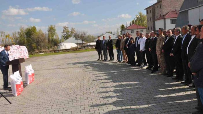 Bulanık’taki çiftçilere 120 ton buğday tohumu desteği