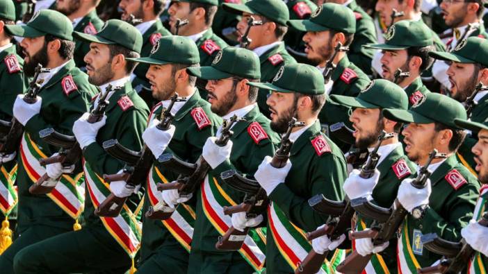 İran Devrim Muhafızlar Ordusu: "Tüm ABD üsleri ve uçuşları gözlem altındadır"