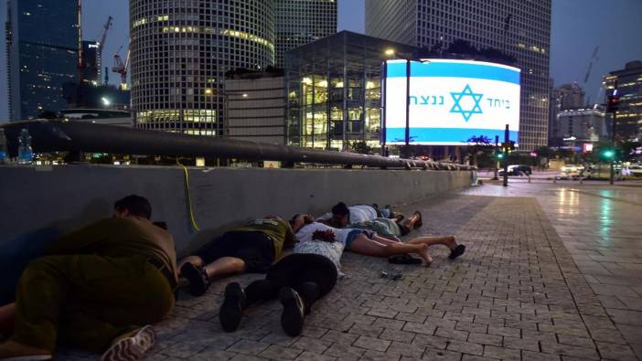 Tel Aviv'e atılan roketler havada imha edildi