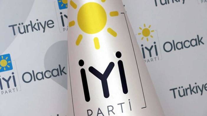 İYİ Parti'de istifa depremi