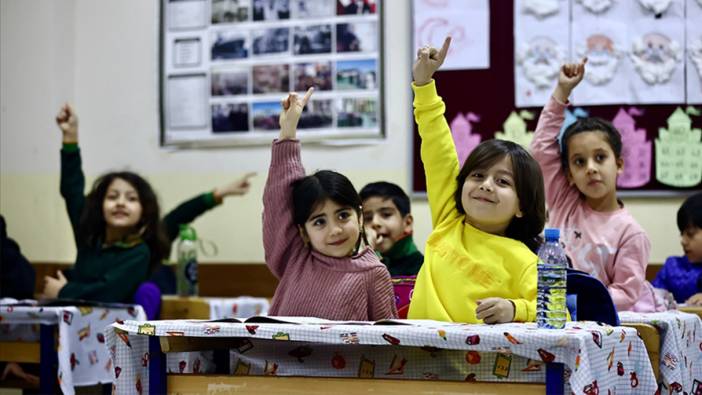 MEB'in yeni müfredatı gelecek yıldan itibaren kademeli uygulanmaya başlanacak