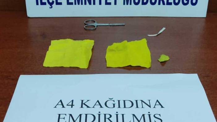 Gediz’de A4 kağıdına emdirilmiş uyuşturucu ele geçirildi