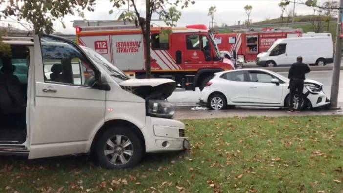 Bağcılar'da zincirleme trafik kazası: 7 yaralı