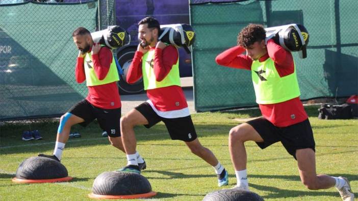 Afyonspor, Nazilli Belediyespor hazırlıklarını sürdürüyor